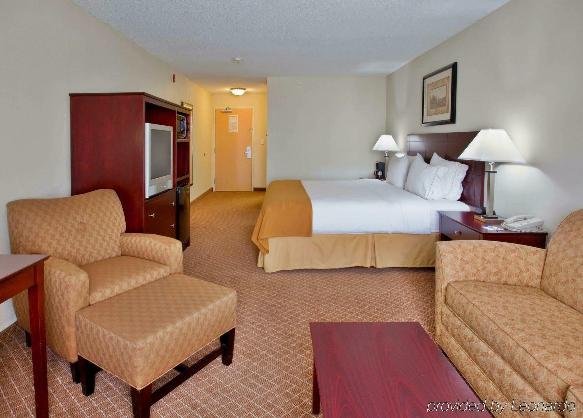 Hotel Holiday Express By Ihg Warrenton